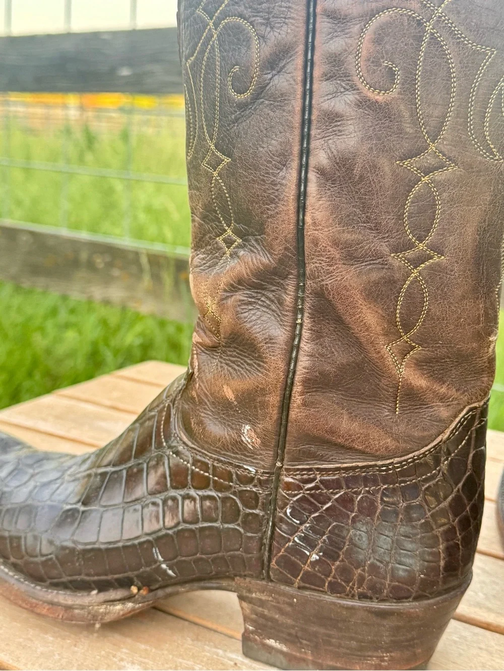 Vintage Justin Brown Croc Print‎ Cowboy Boots Men’s 9.5A Western Leather USA