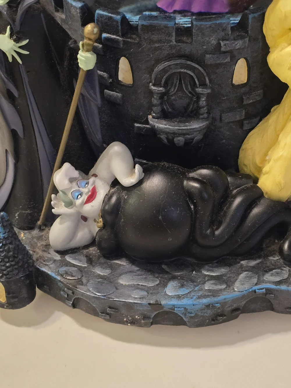 Disney villains snow