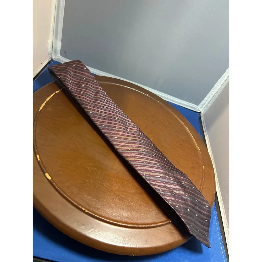 N/A benchley designer