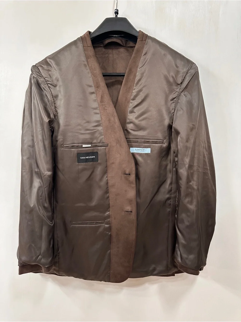 Van Heusen length shoulder