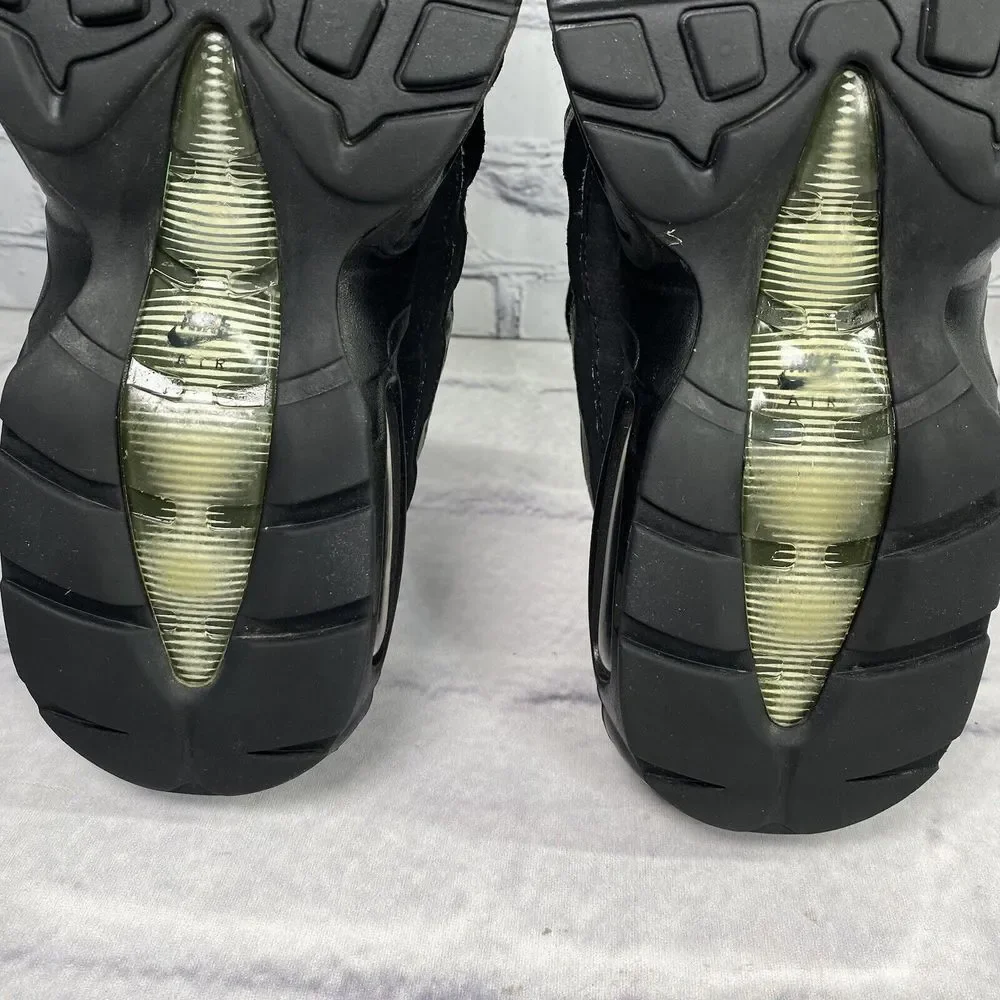 Nike reposhing this