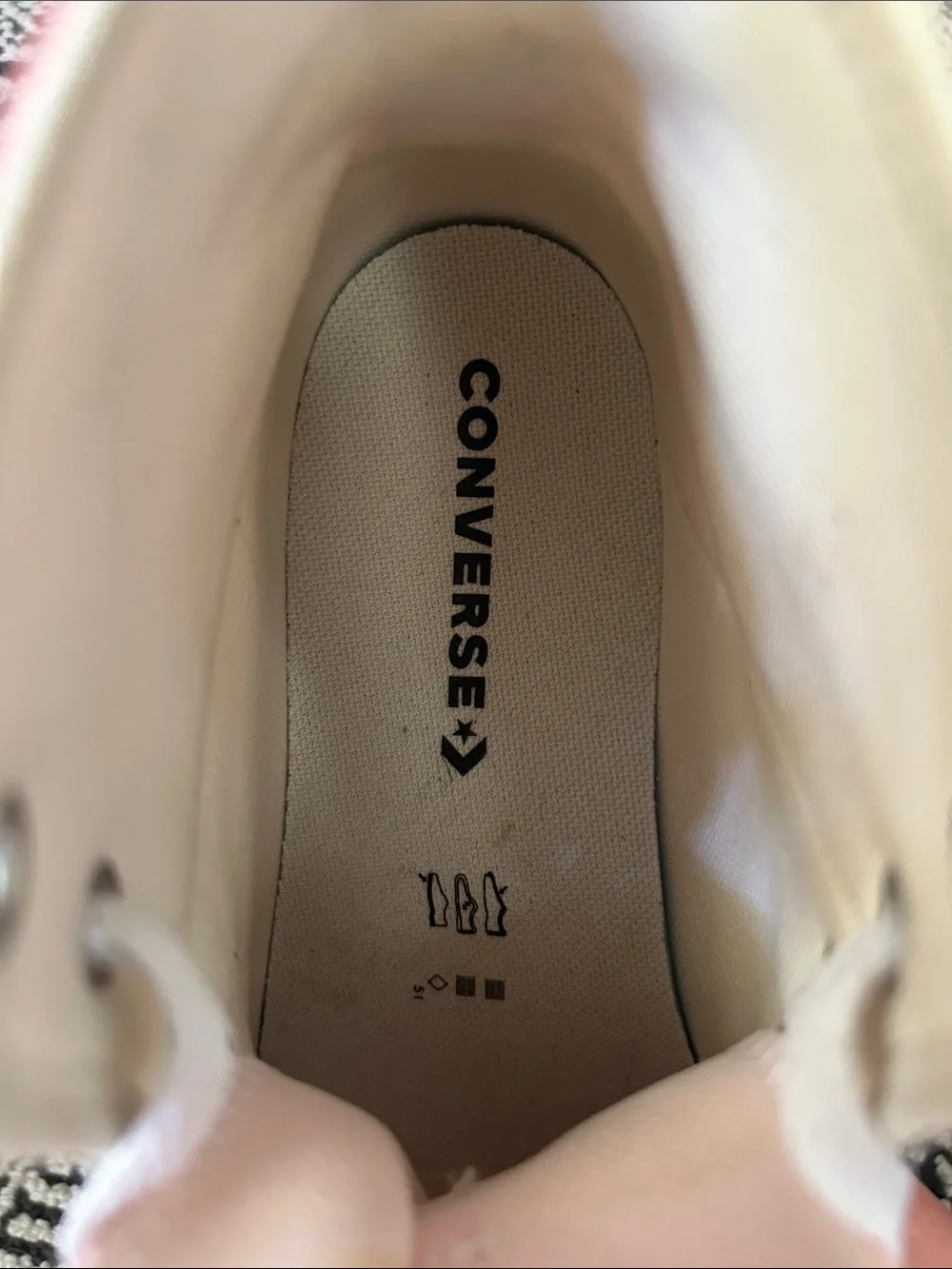 Converse high top