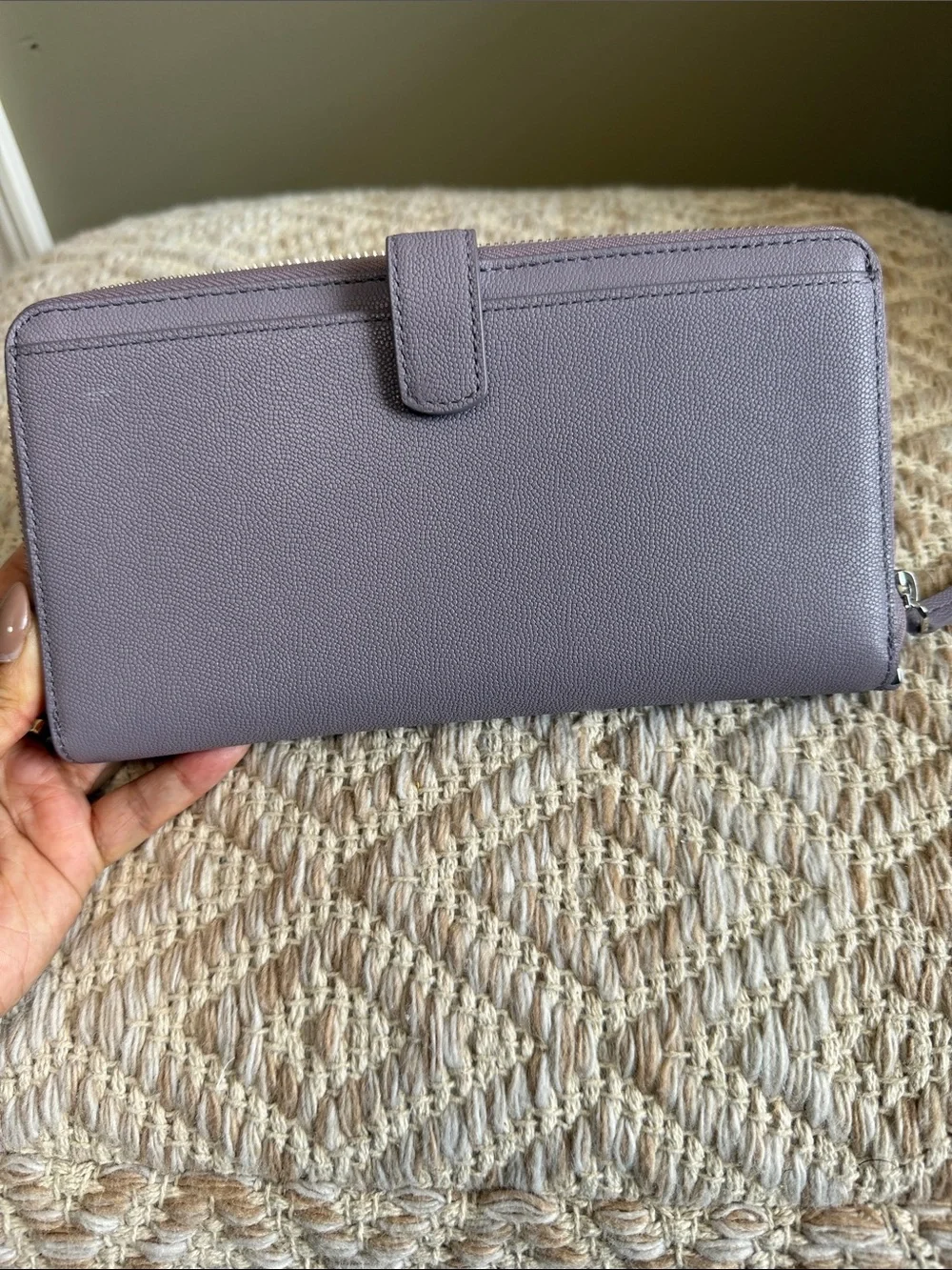 Tumi zip around