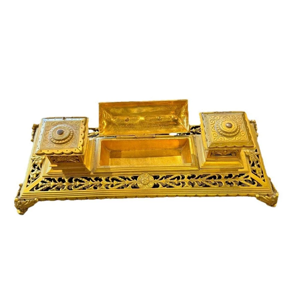 Undefined antique gilt