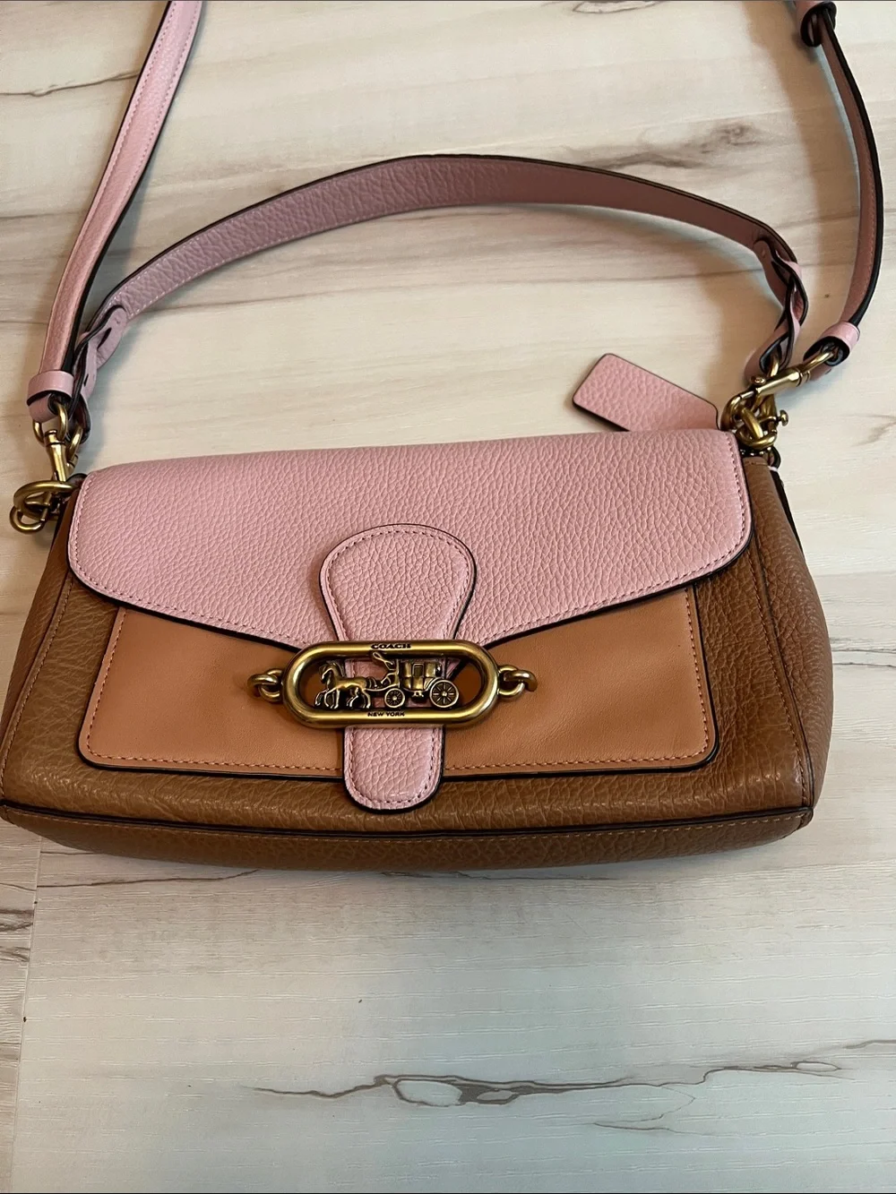 Coach elegant crossbody