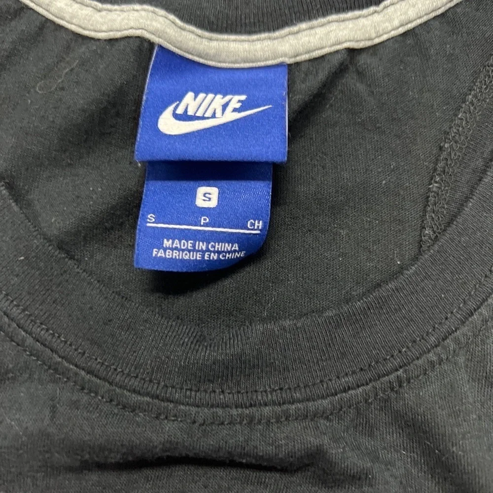 Nike shirt tank