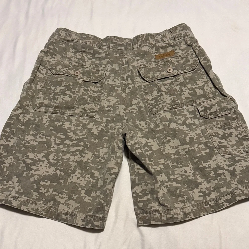 Cabelas sturdy cargo
