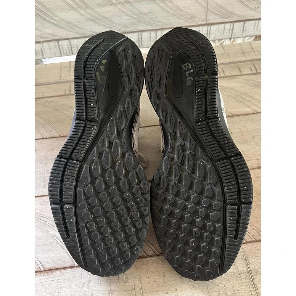 Nike product pair