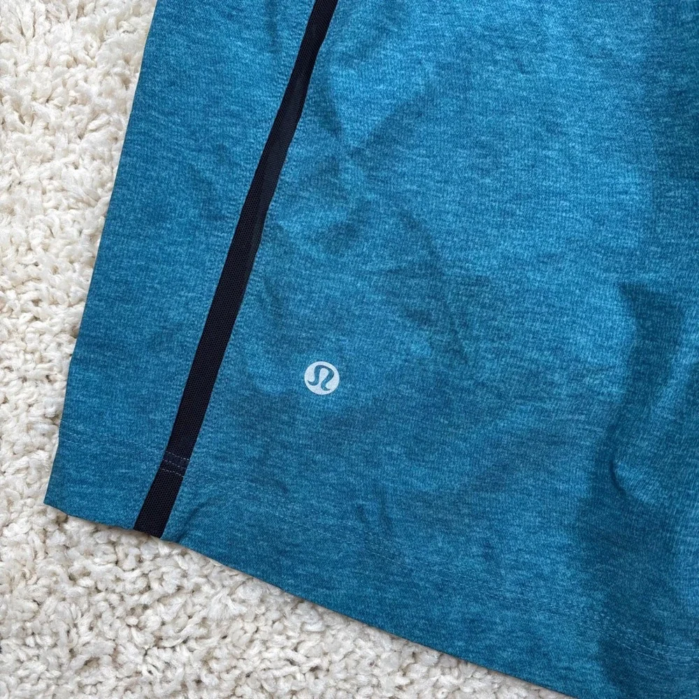 Lululemon Mens Athletic Shorts‎ Teal Blue Zipper Pockets Drawstring Size M