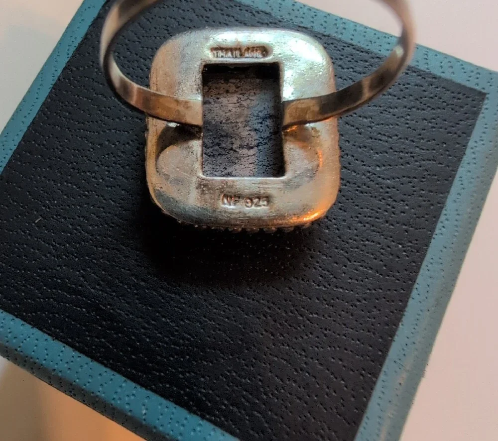 N/A statement ring