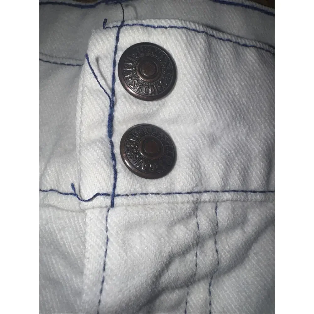Levis cargo white
