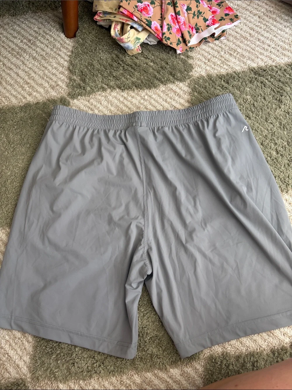 Redvanly byron short