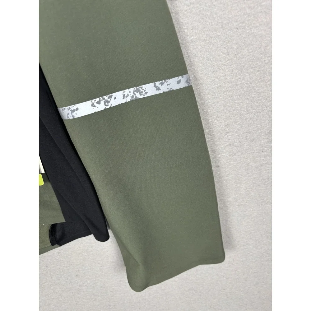Rei Co-Op brand rei