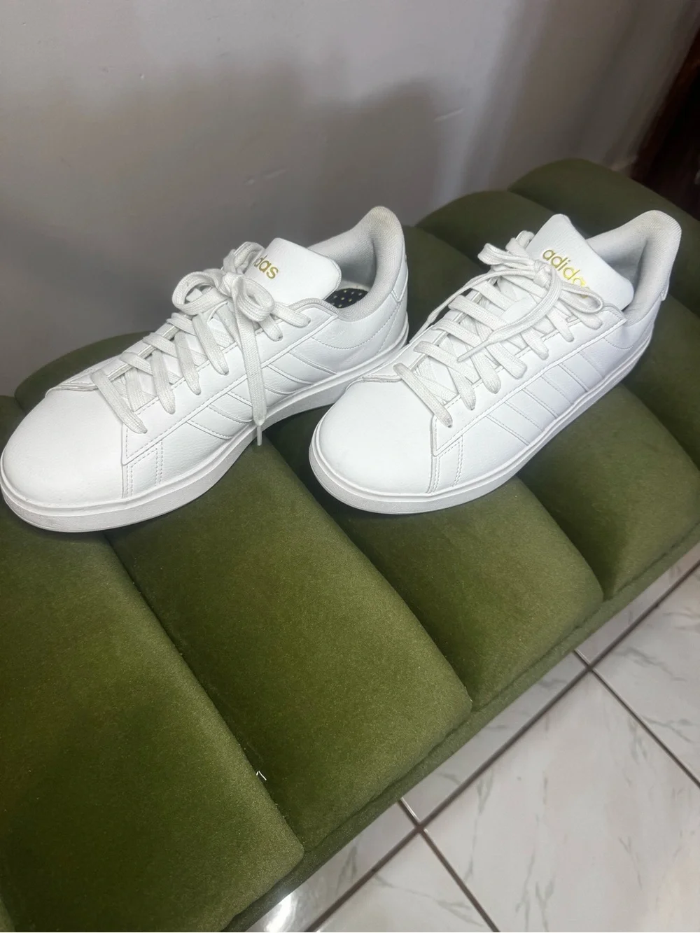 adidas low top