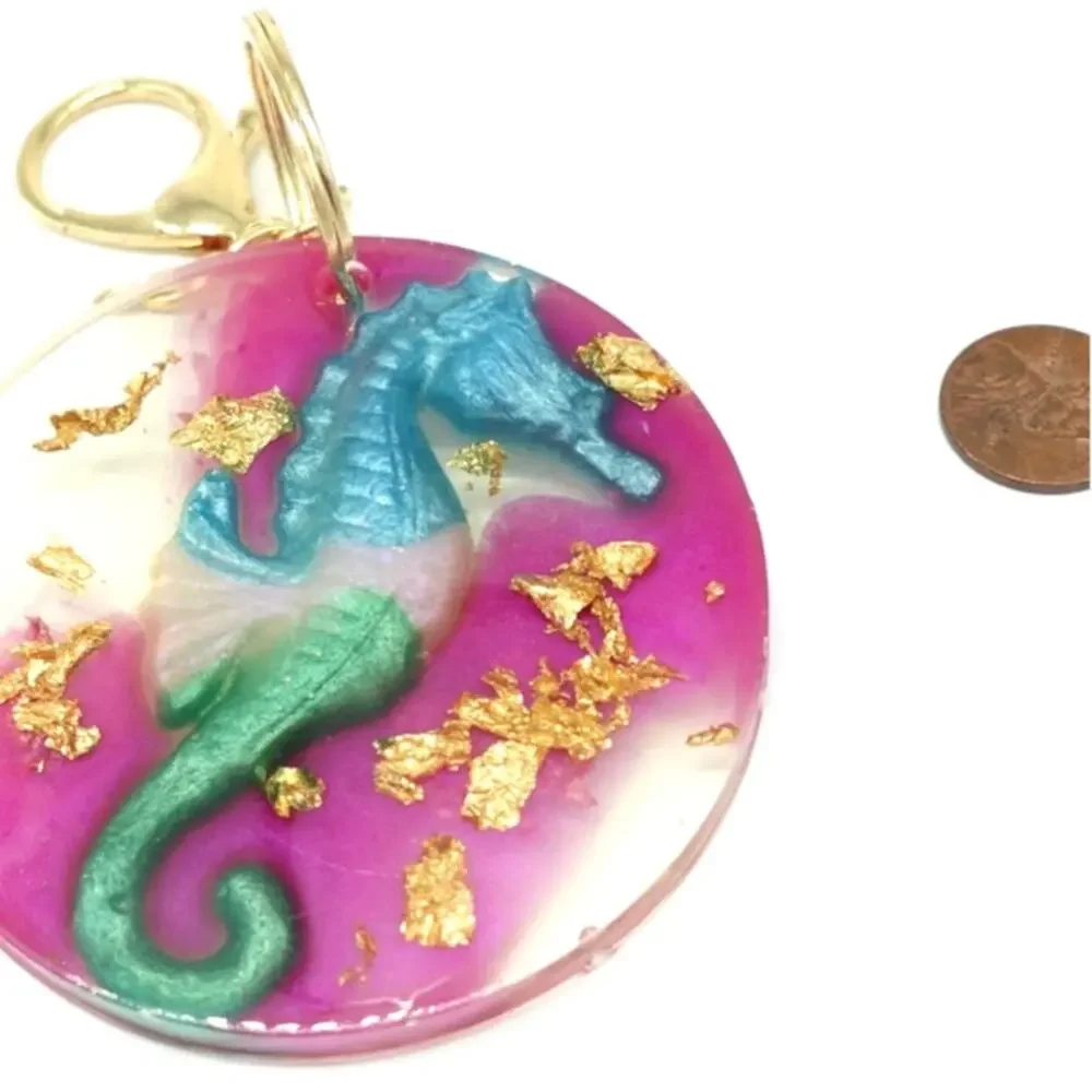 Tropical Seahorse resin Keychain with Gold n Fushia accents!  Luggage/Key fob