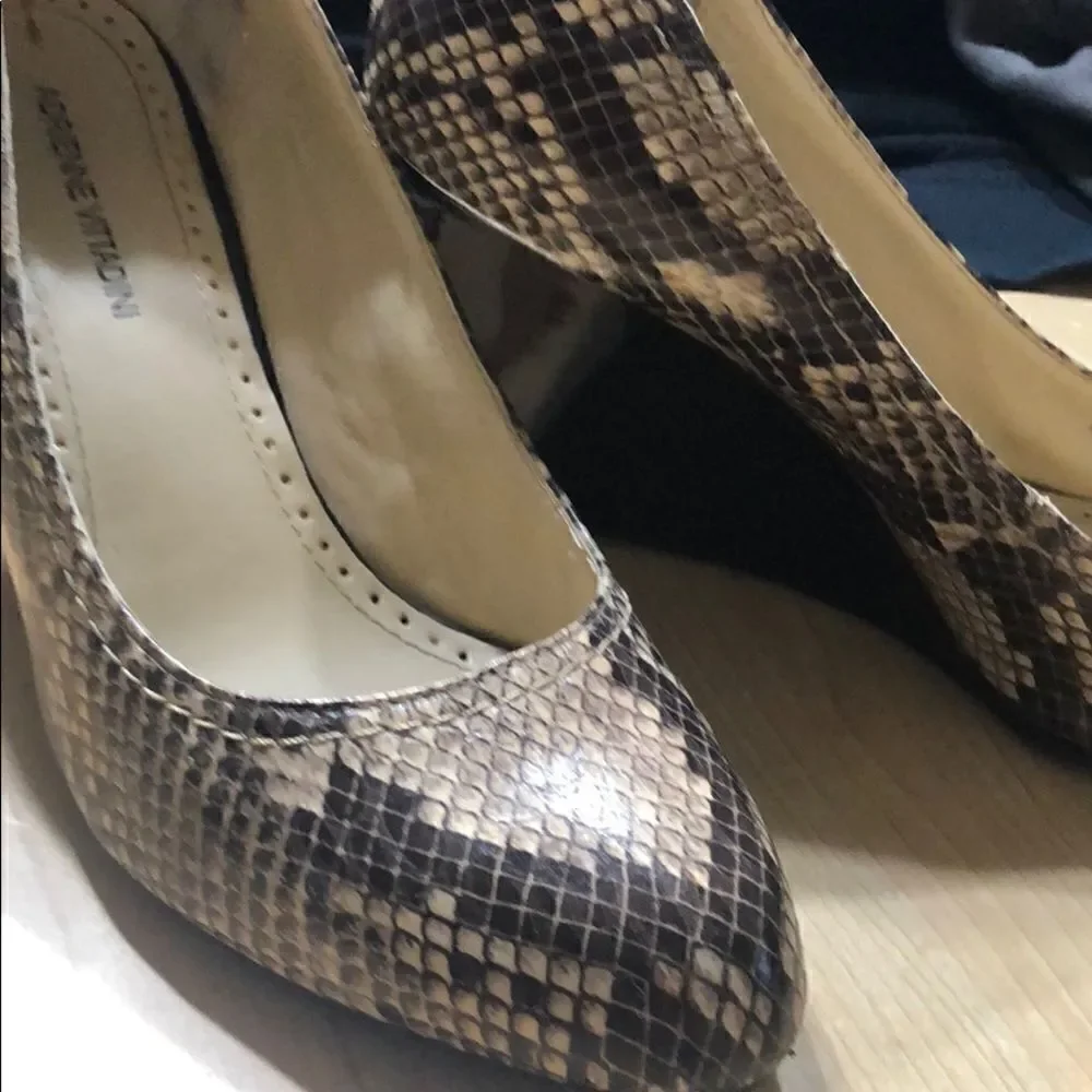 Very cute Adrienne Vittadini wedges