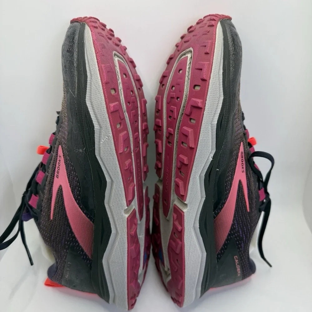 Brooks see photos