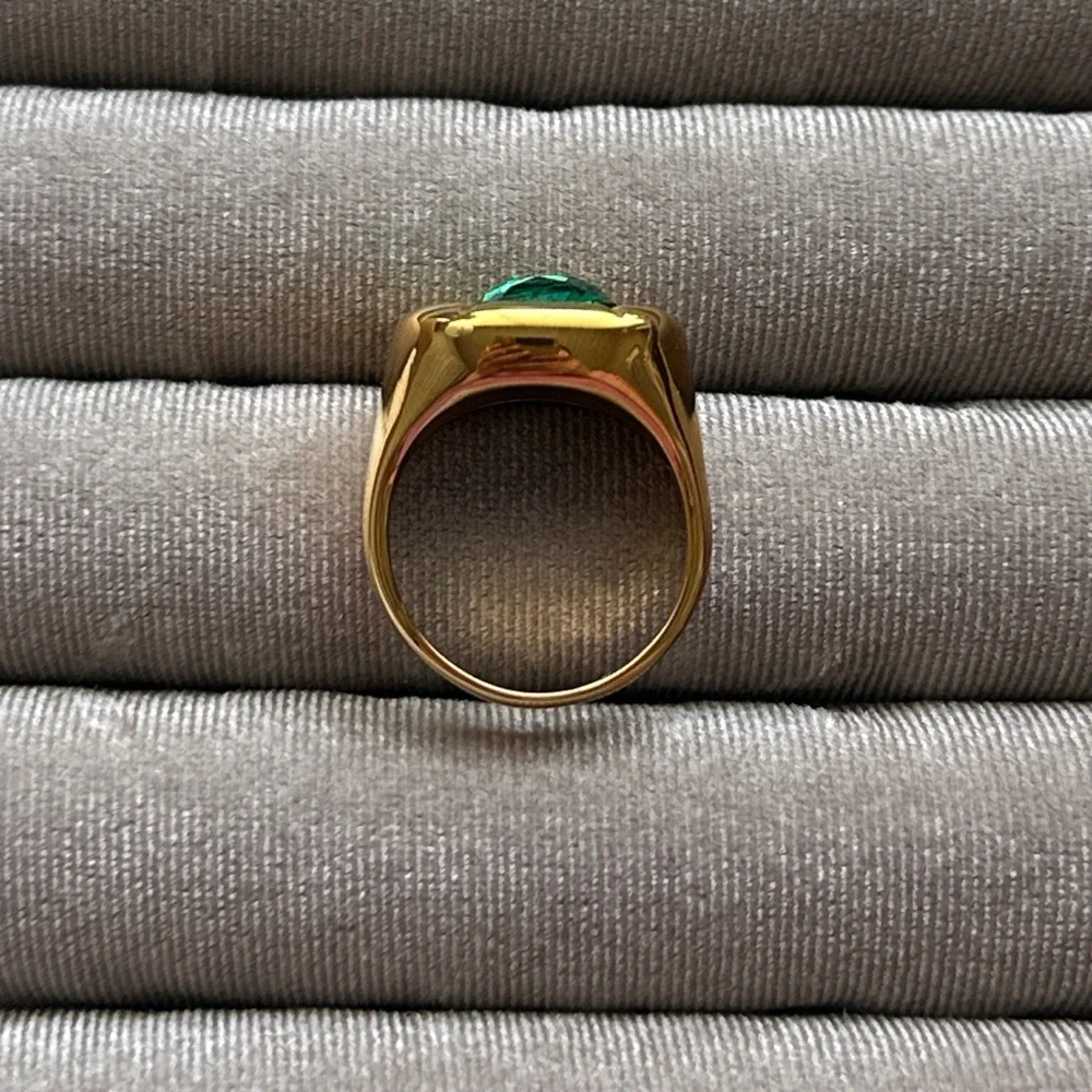 N/A gold tone