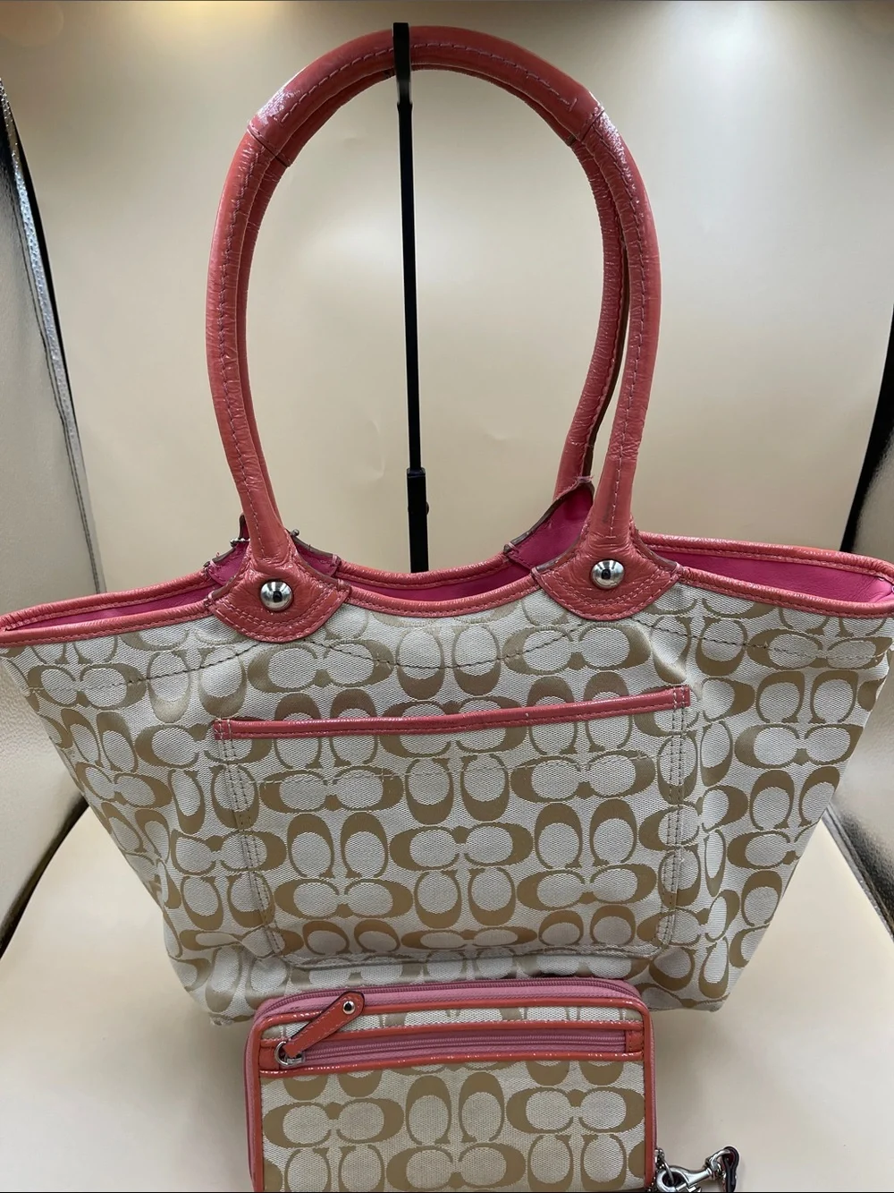 Coach stylish cream