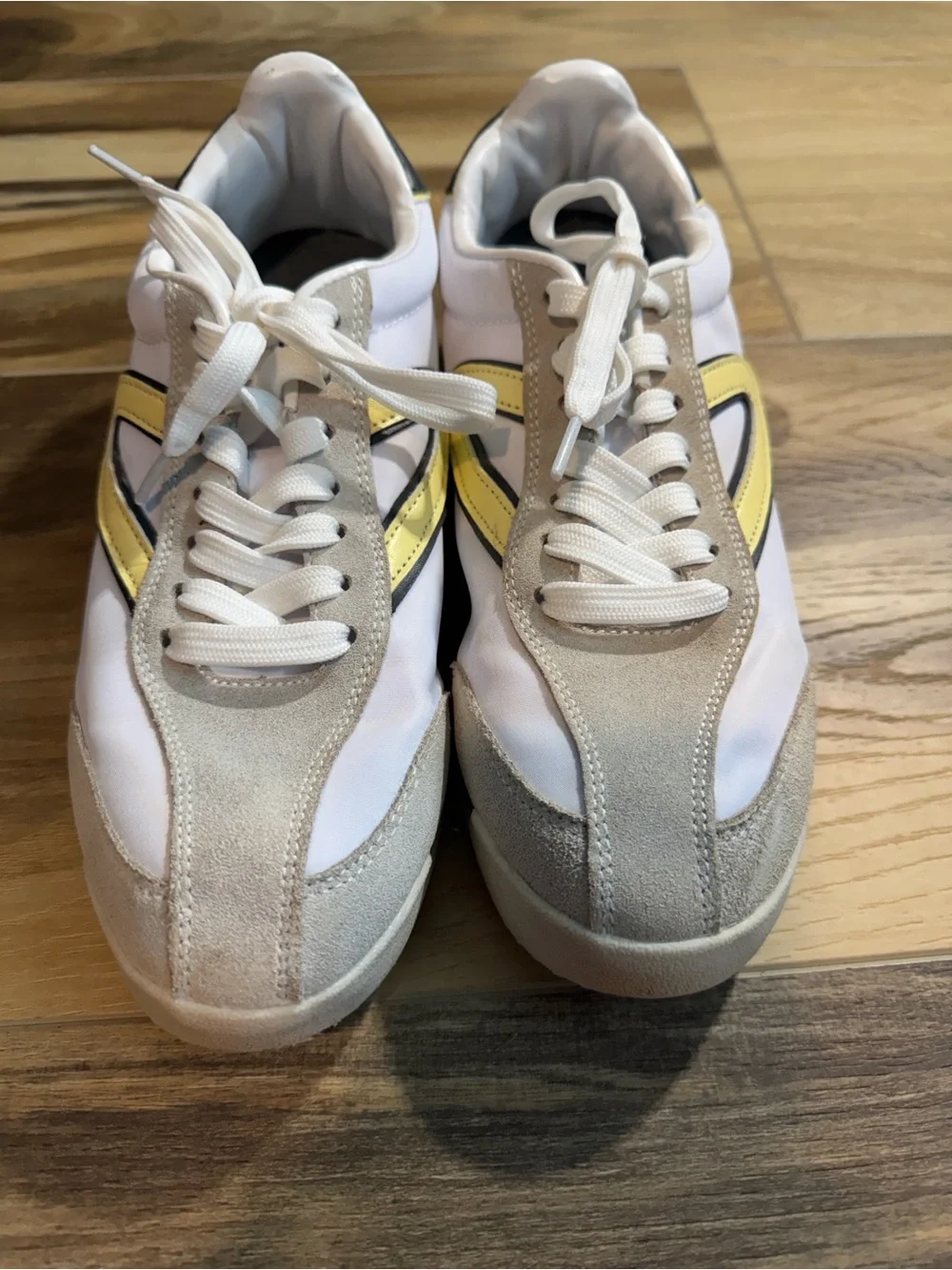 Kristine Elite Women's Tennis Shoes – Size 8.5 – Gently Used