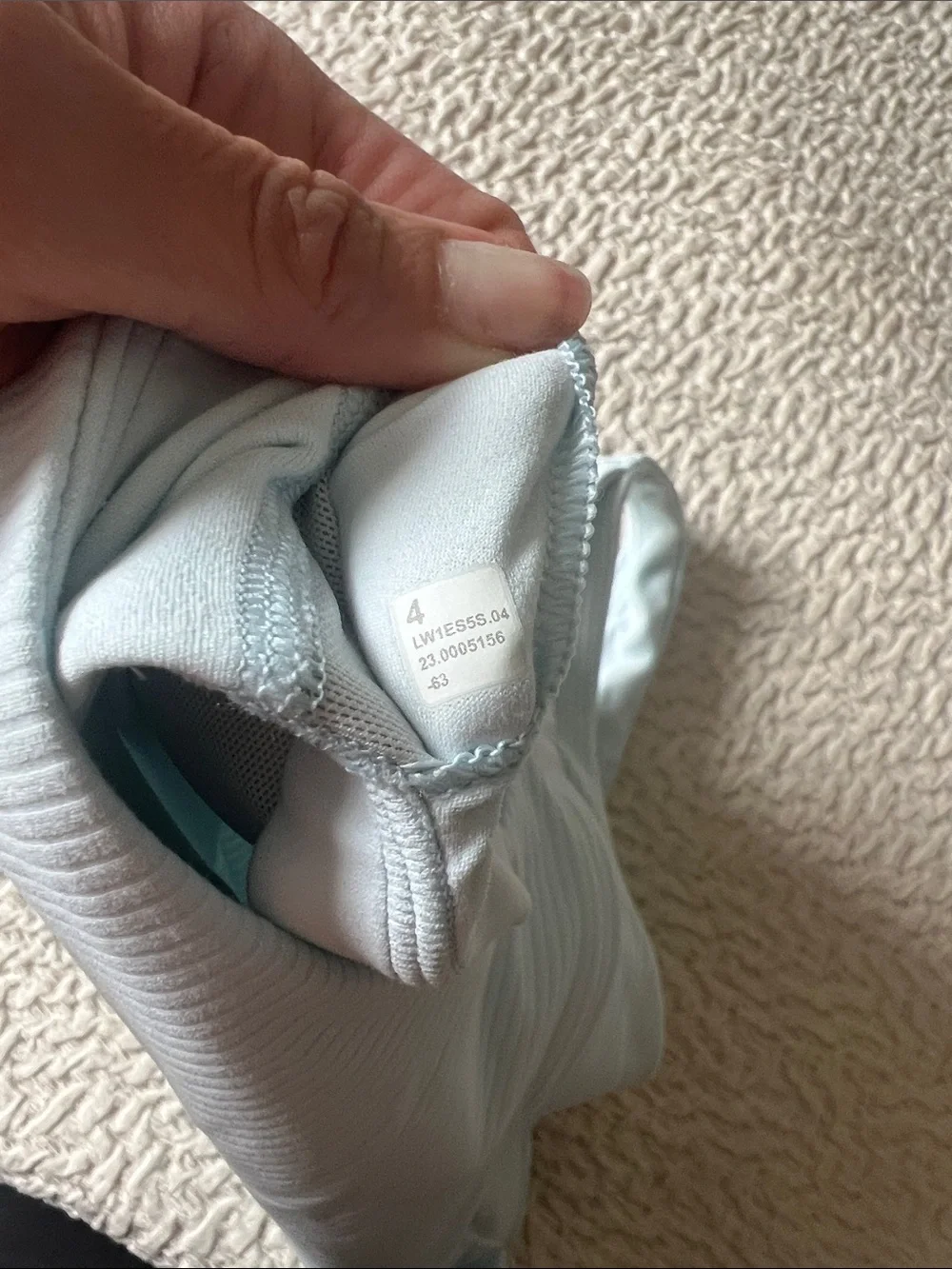 lululemon athletica euc comes