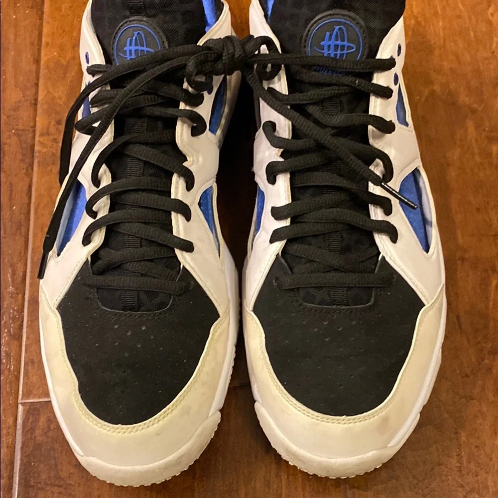 Nike stylish white