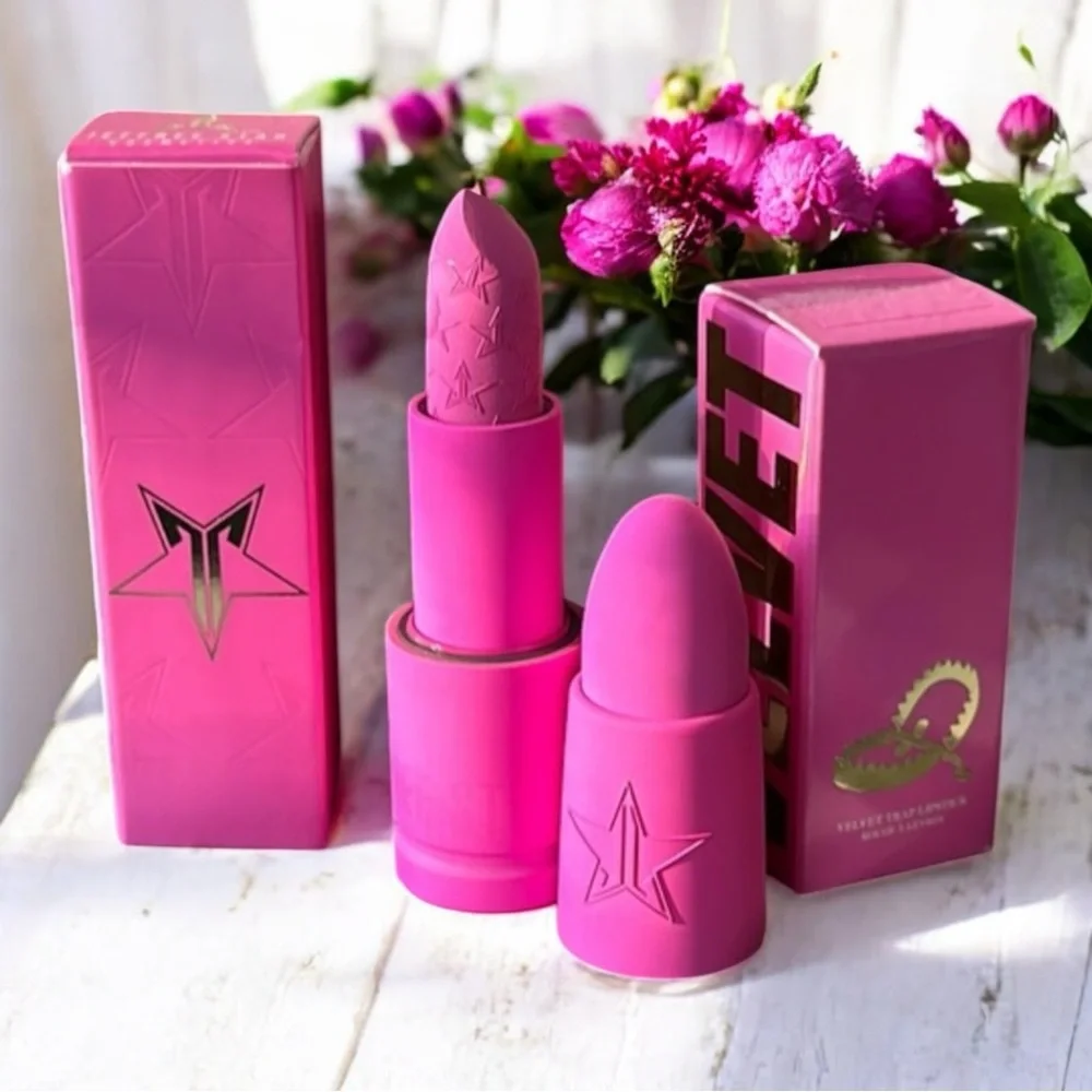 Jeffree Star color pink