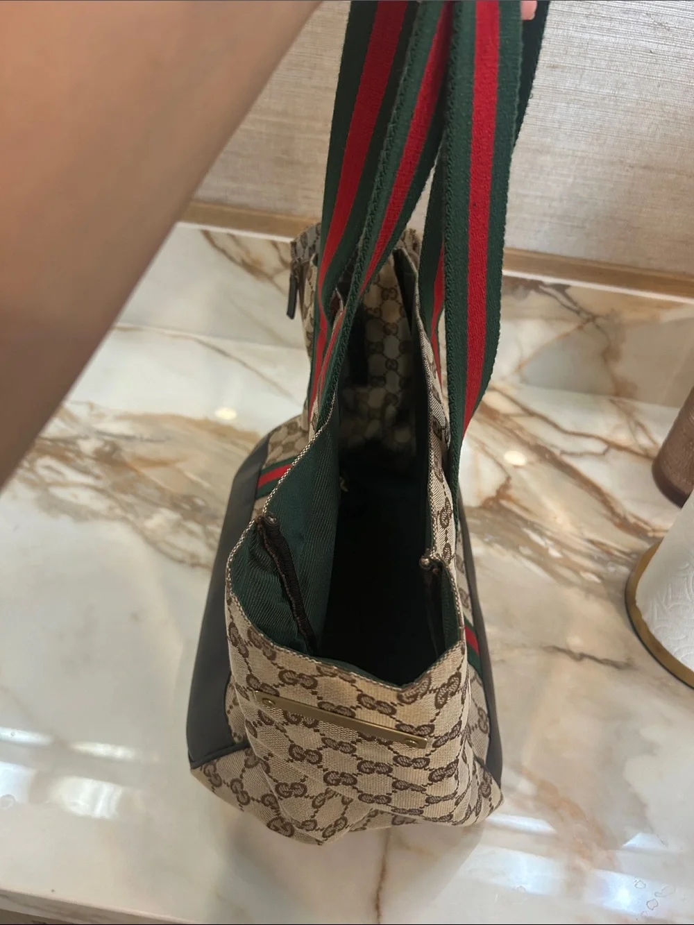 Gucci classic gg