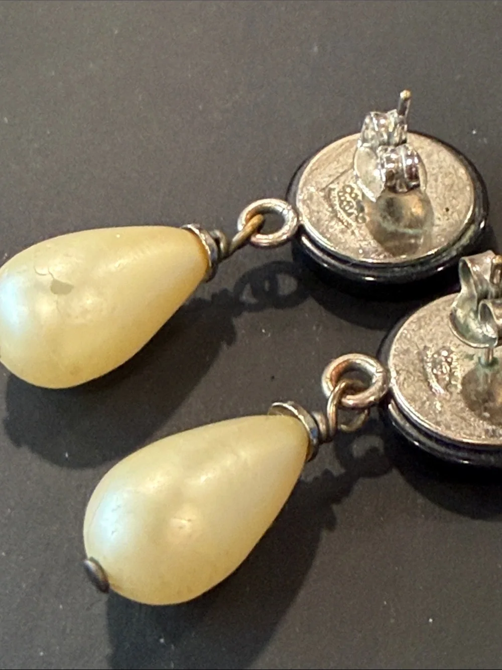 CHANEL earrings glossy