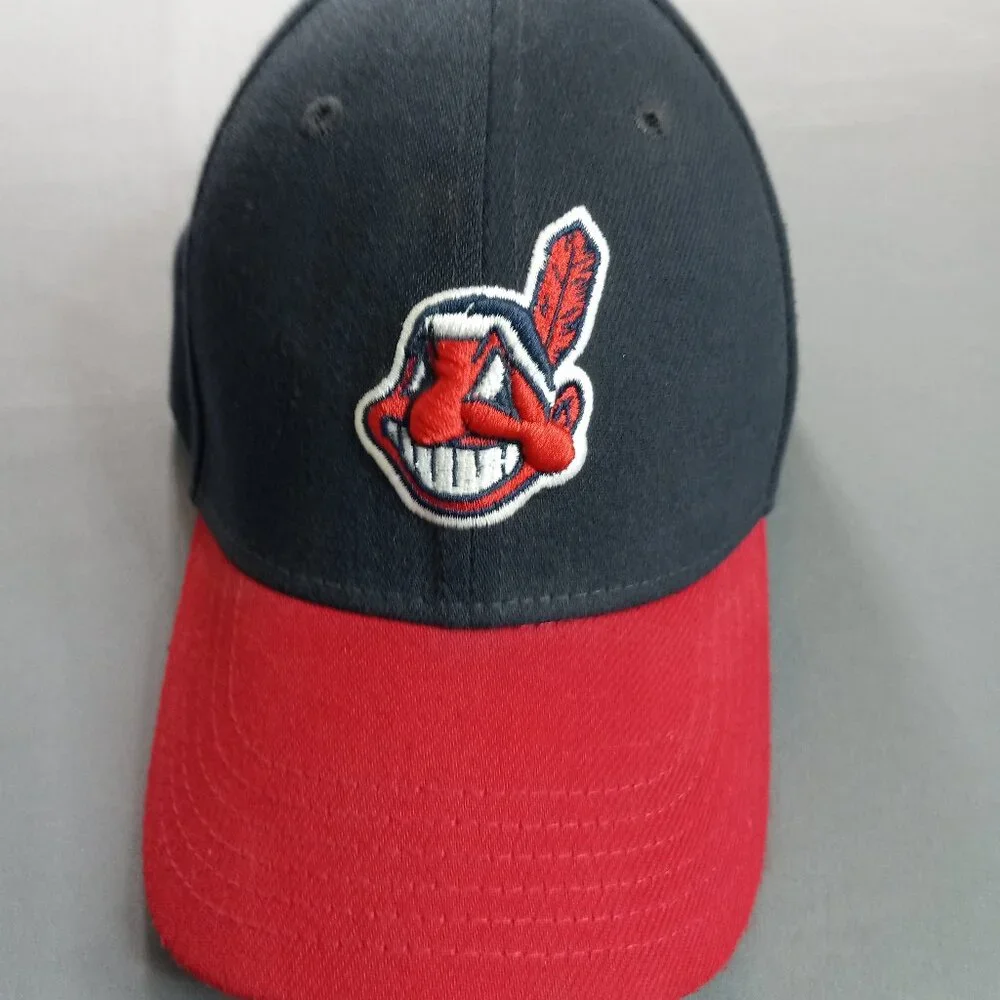 New Era Cleveland Indians Chief Wahoo Hat Kids Youth 39THIRTY Navy Red MLB Cap