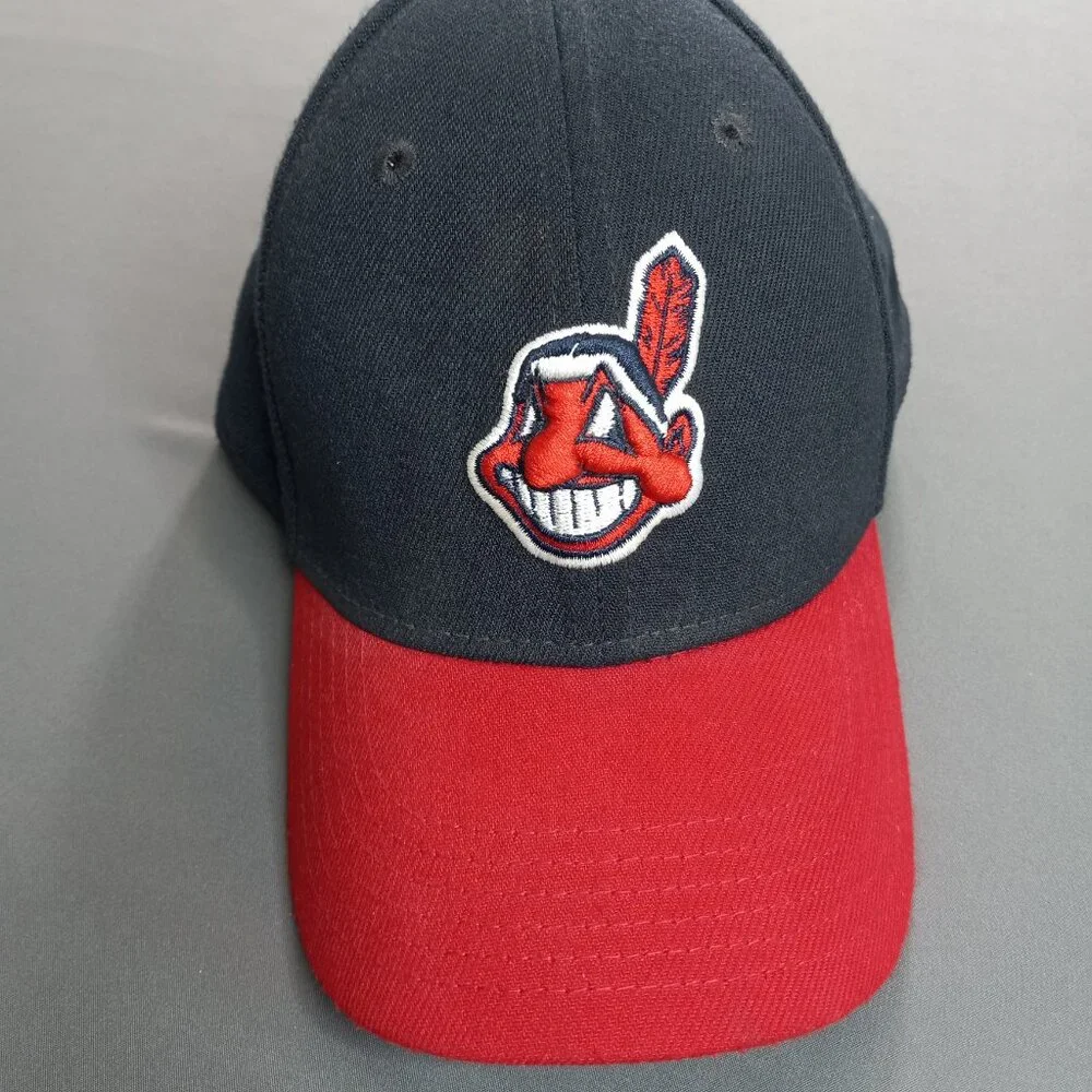 New Era Cleveland Indians Chief Wahoo Hat Kids Youth 39THIRTY Navy Red MLB Cap
