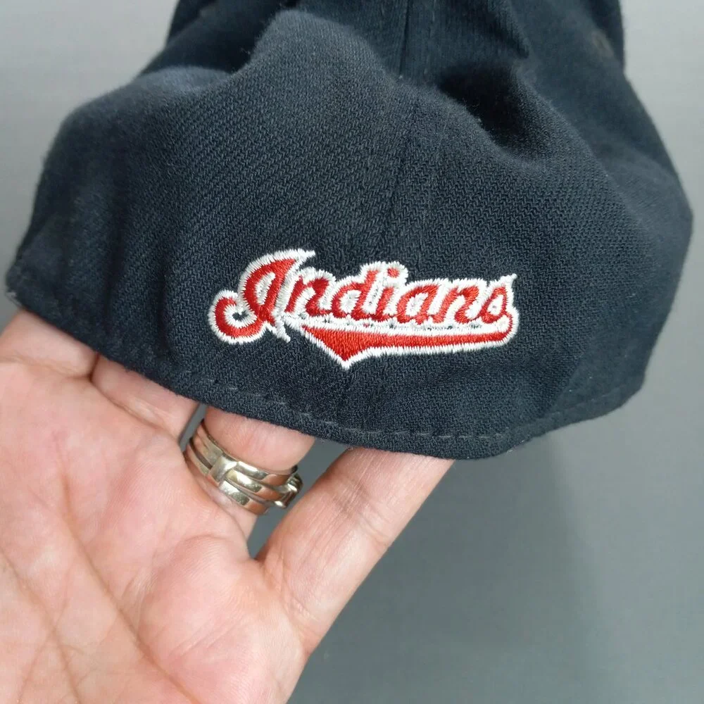 New Era Cleveland Indians Chief Wahoo Hat Kids Youth 39THIRTY Navy Red MLB Cap