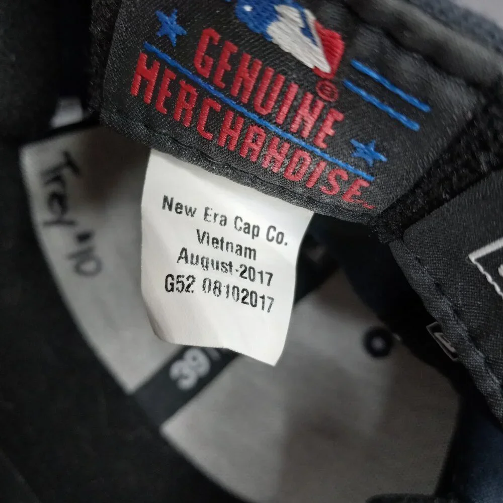 New Era Cleveland Indians Chief Wahoo Hat Kids Youth 39THIRTY Navy Red MLB Cap