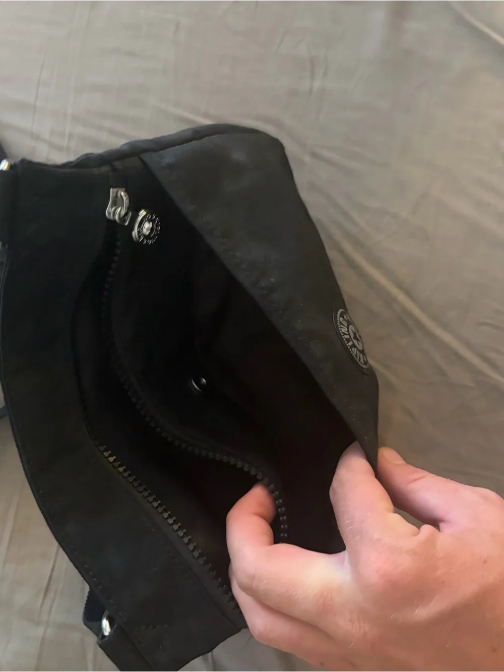 Kipling badge bag