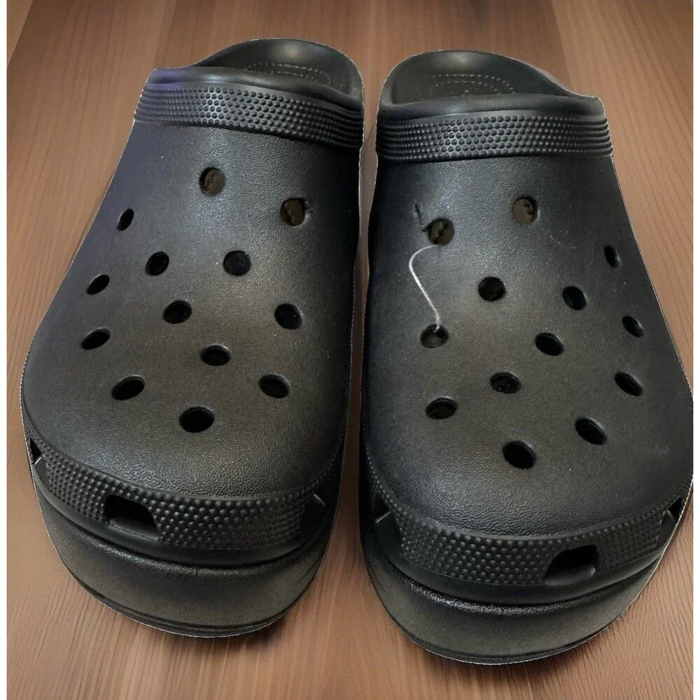 CROCS siren clogs