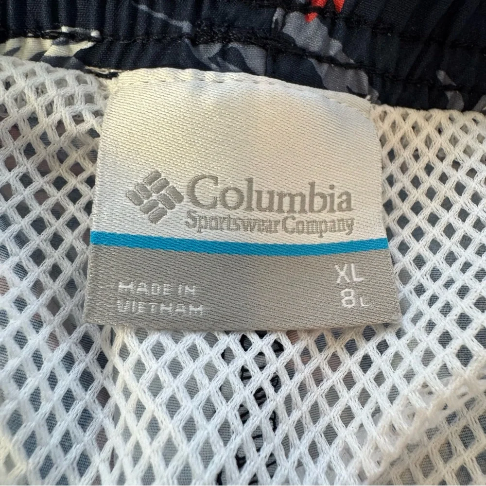 Columbia float construction