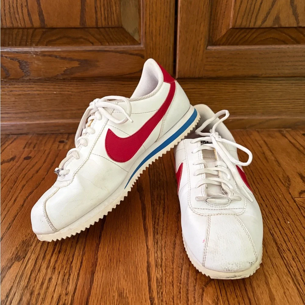 Nike classic kids