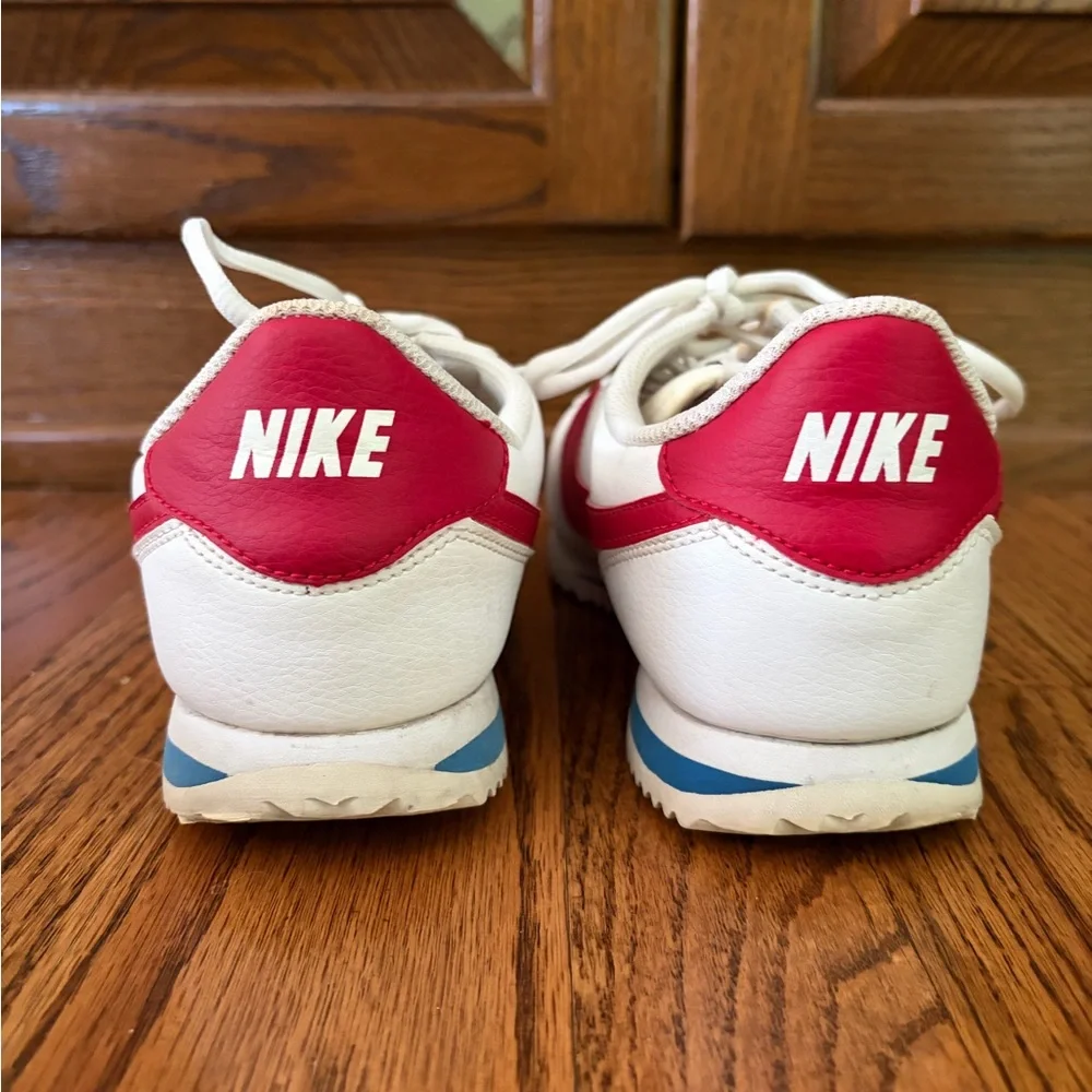 Nike classic kids