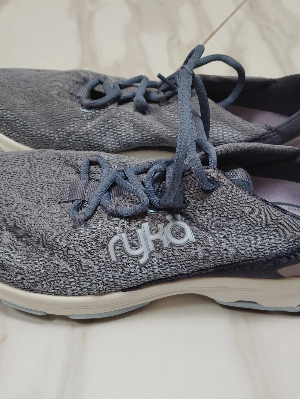 Ryka sz devotion 11