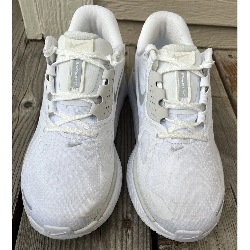 Nike structure plus