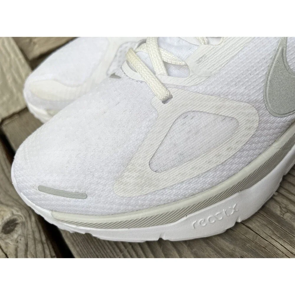 Nike structure plus