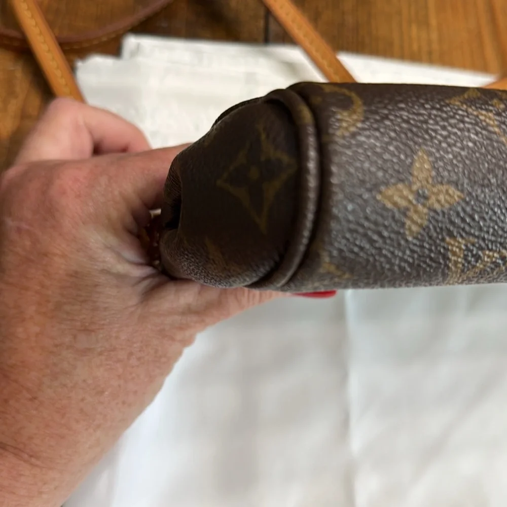 Louis Vuitton Favorite MM