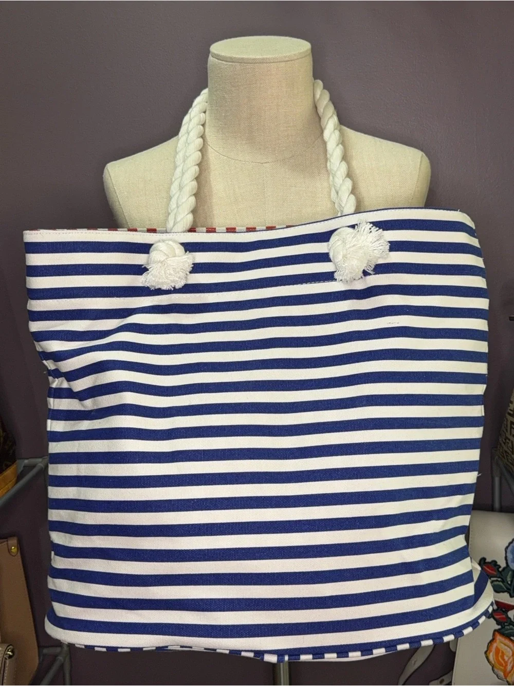 N/A stylish navy