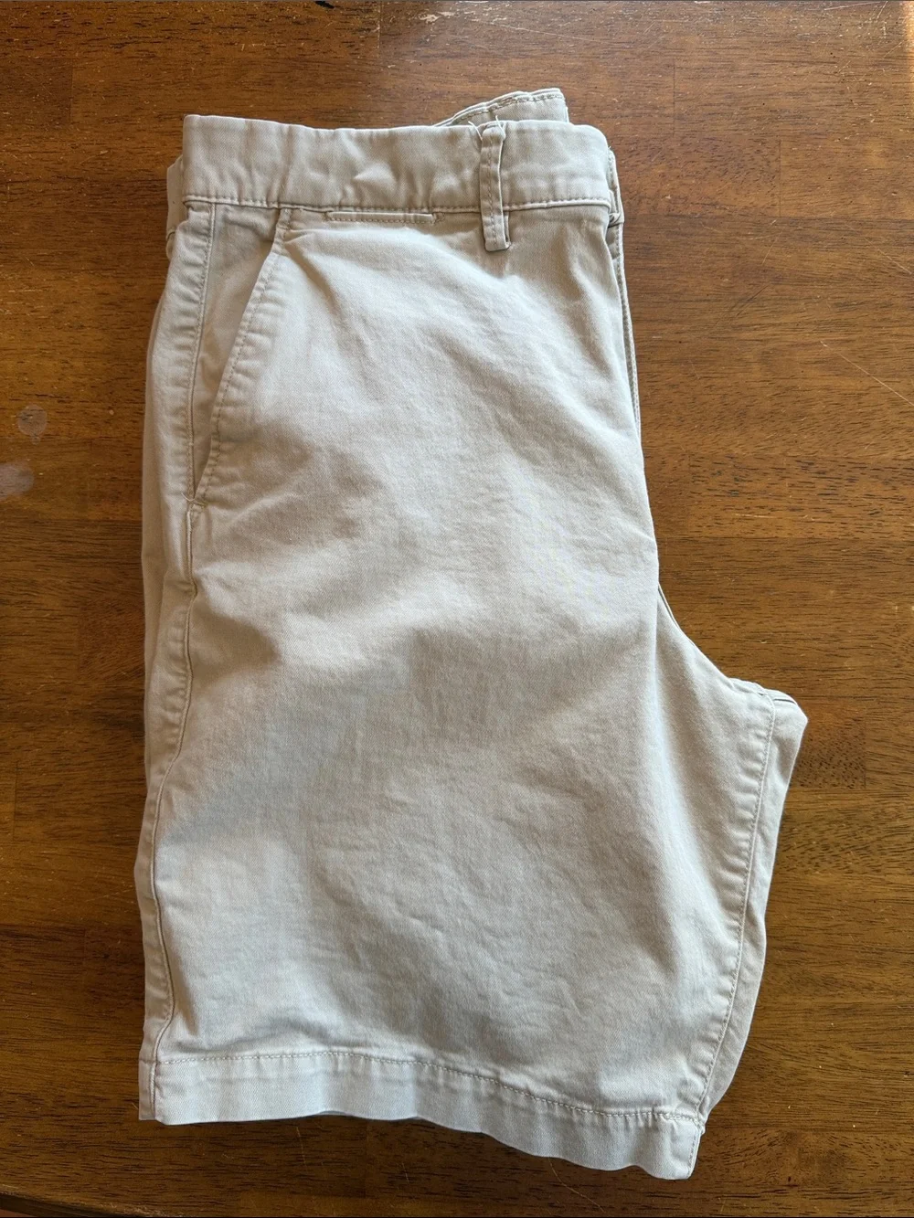 GAP Men’s Casual Lightweight Khaki Shorts