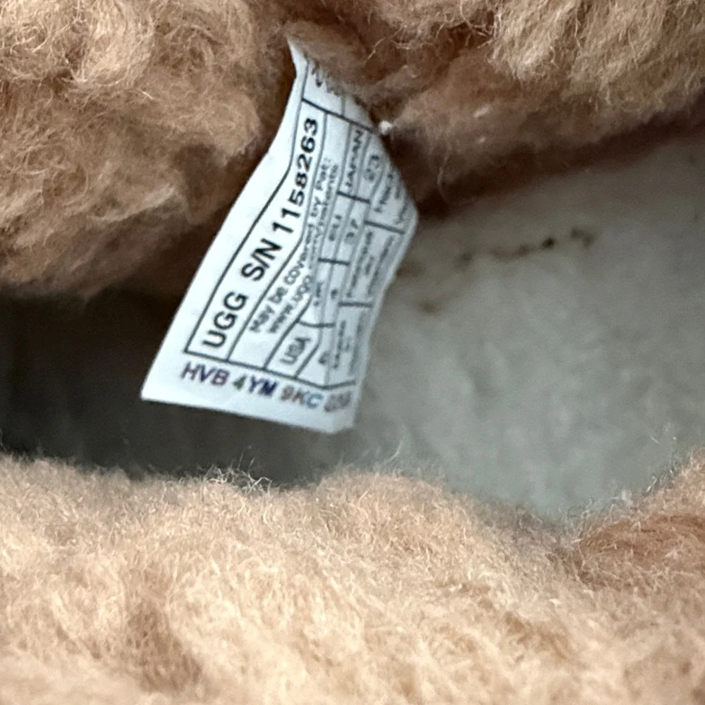 UGG see photos