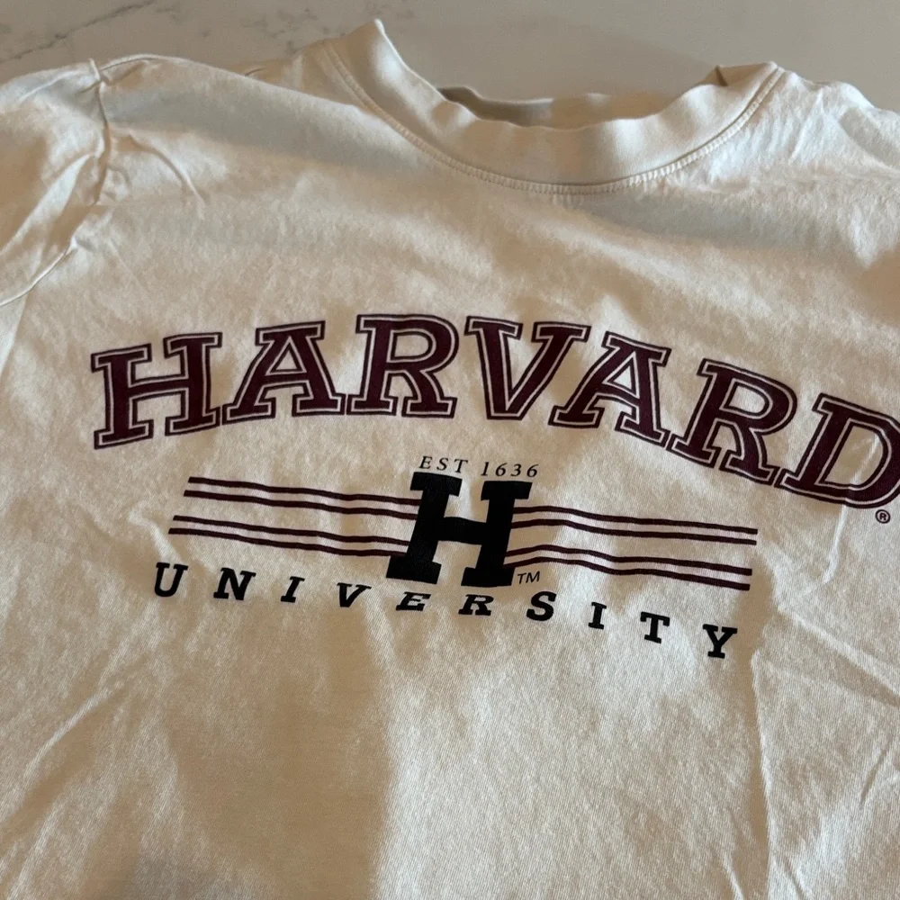 H&M college team