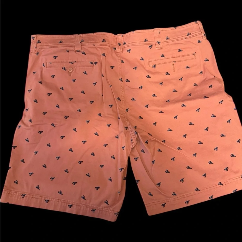 St Johns Bay Men's 44 Peach w/Blue lobsters 9”Chino Comfort stretch.