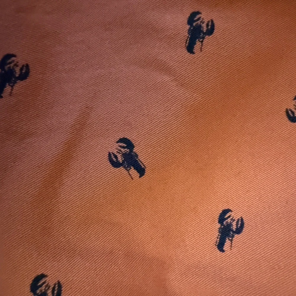 St Johns Bay Men's 44 Peach w/Blue lobsters 9”Chino Comfort stretch.