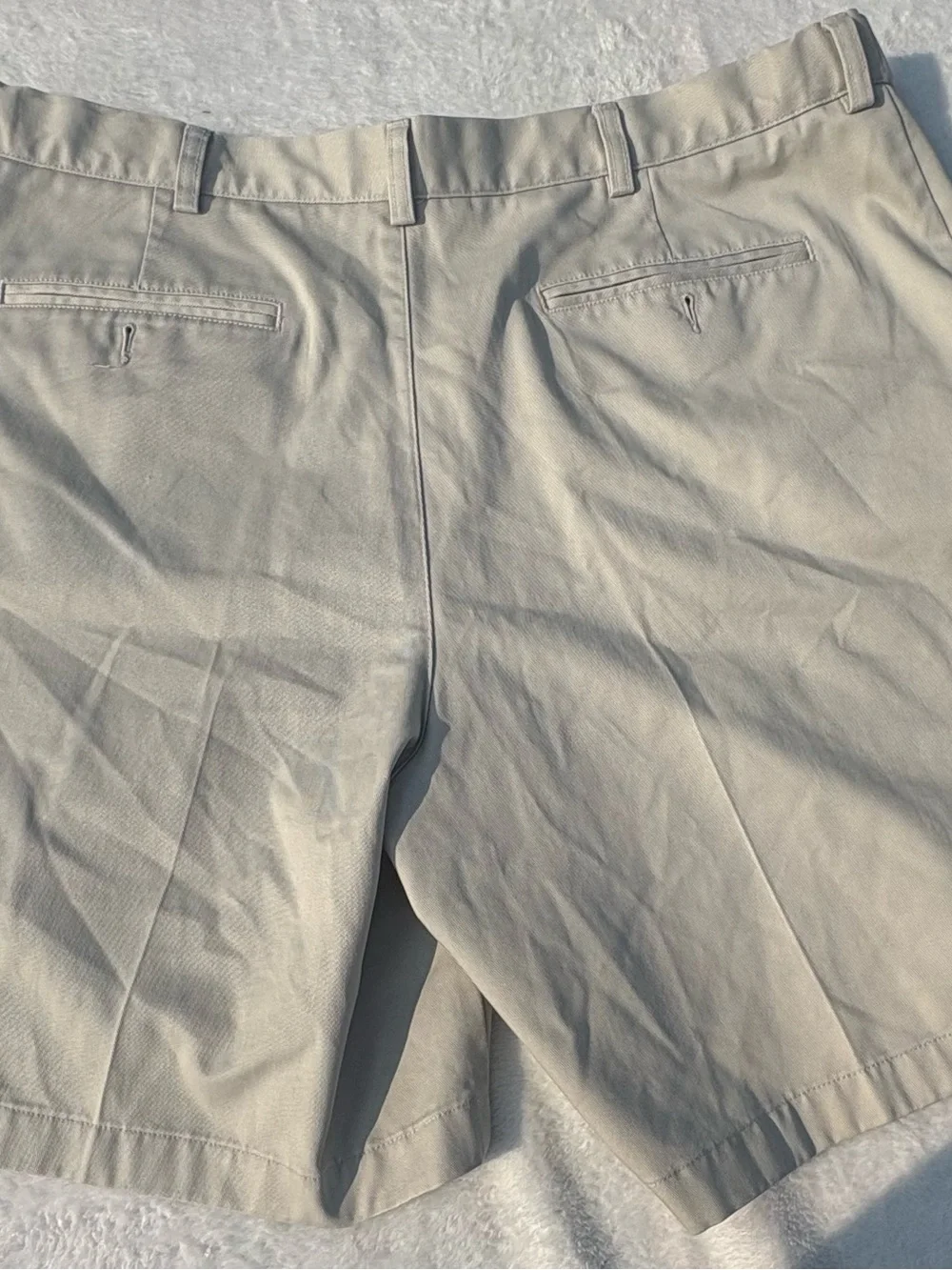 L.L.Bean Comfort Waist Men’s Khaki Chino Shorts Size 40 100% Cotton