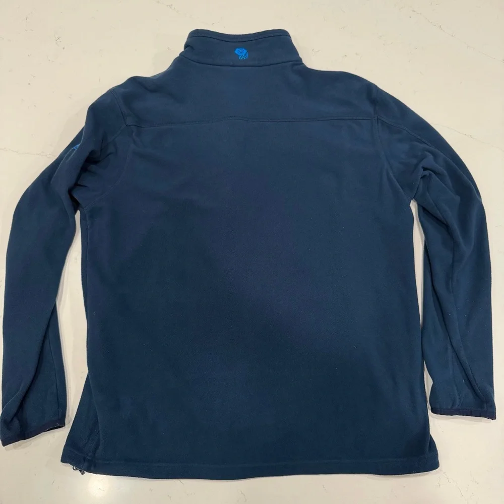 Mountain Hardwear soft blue